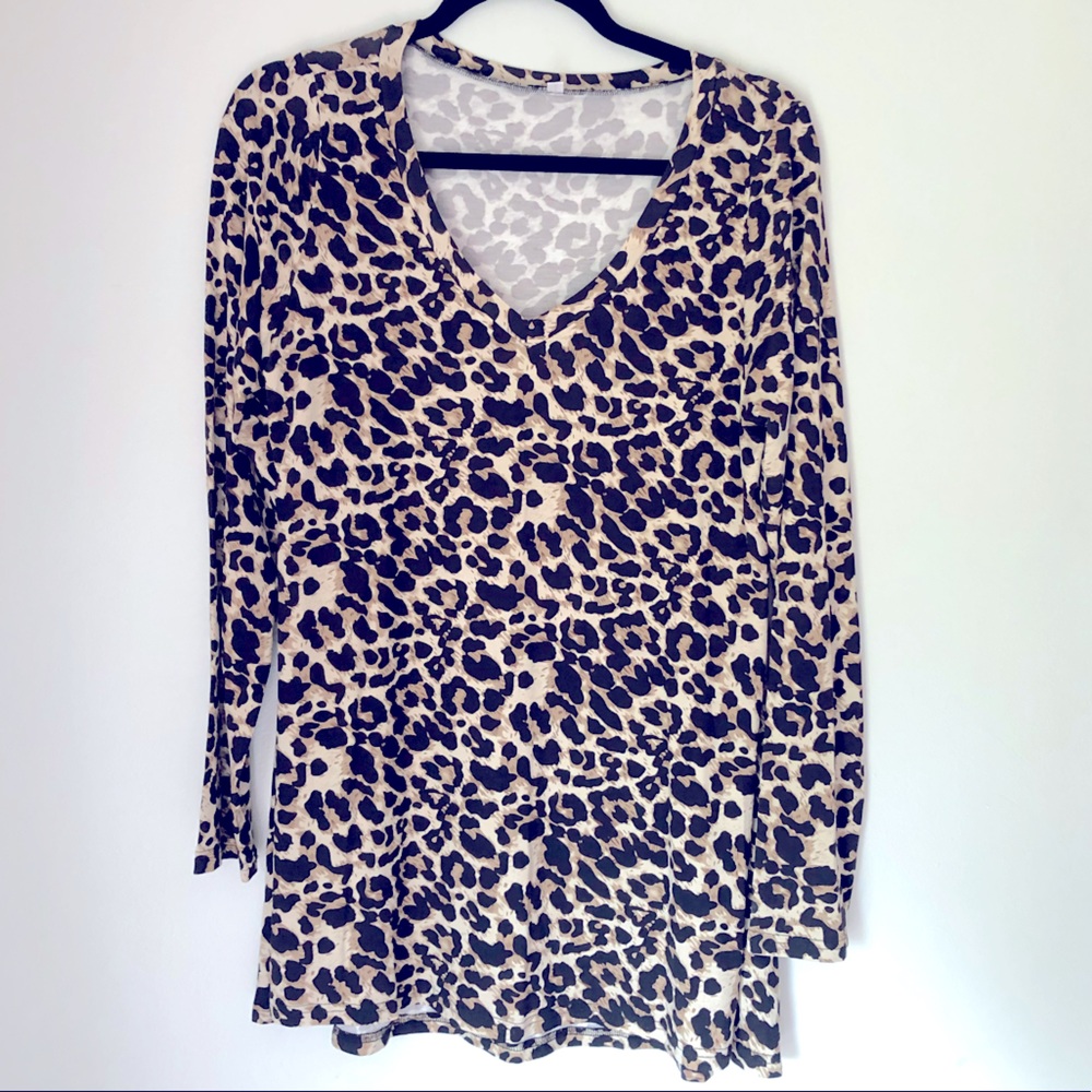Leopard top / blouse